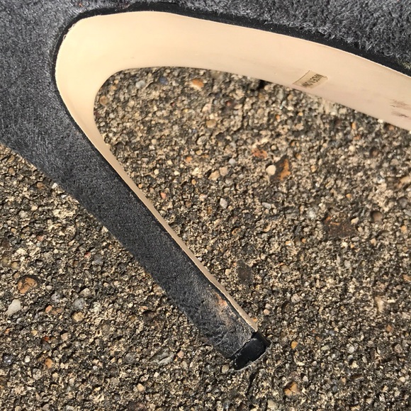 ANNE MICHELLE Gray Moccasin Heel Booties - Picture 6 of 8